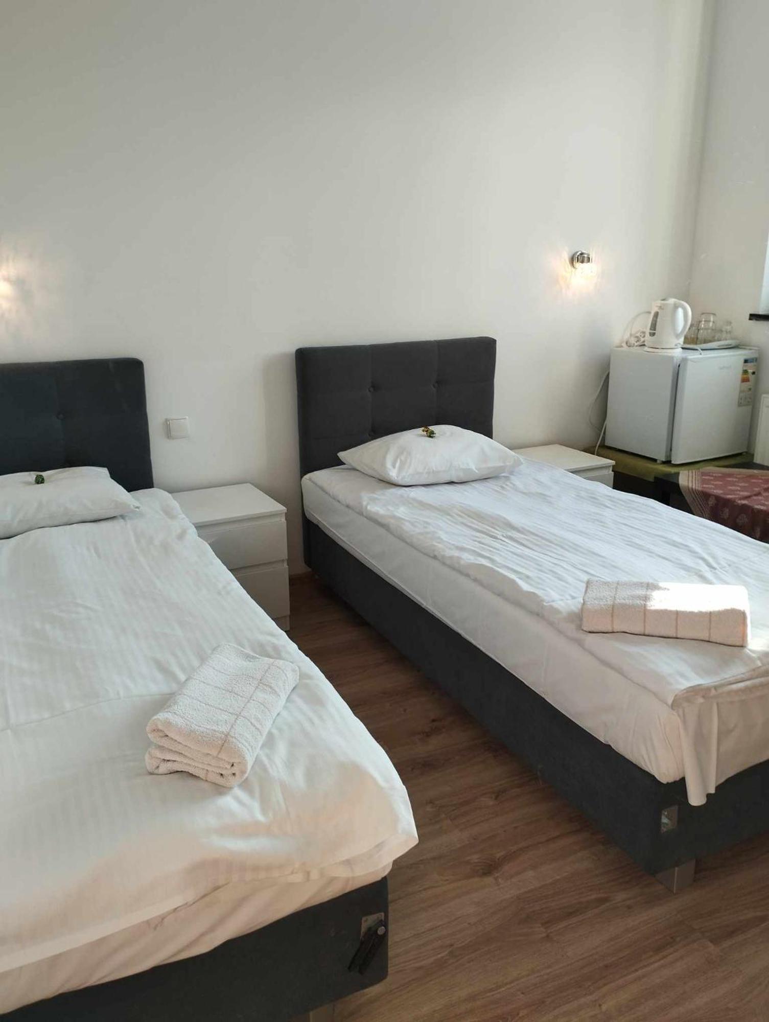 Checz Goscinna- Pokoje,Sauna,Jacuzzi, Sala Konferencyjna Grzybno Exterior foto