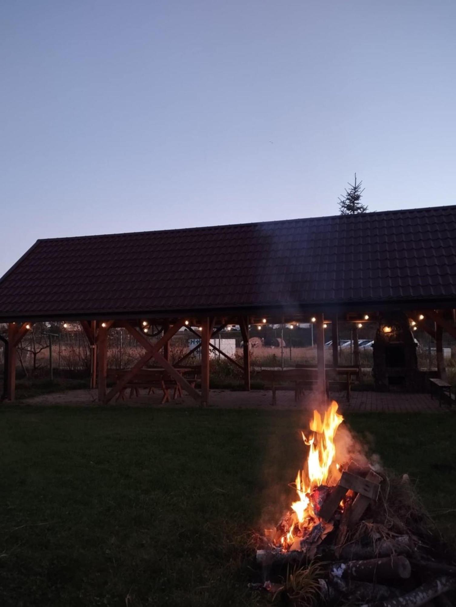 Checz Goscinna- Pokoje,Sauna,Jacuzzi, Sala Konferencyjna Grzybno Exterior foto